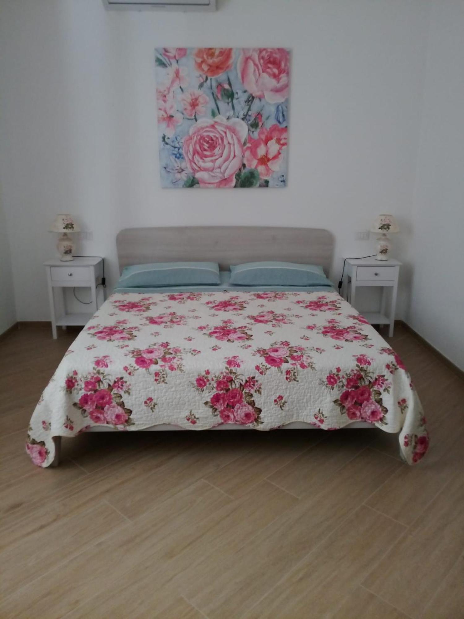 Bed and Breakfast A Casa Di Zia Oschiri Экстерьер фото